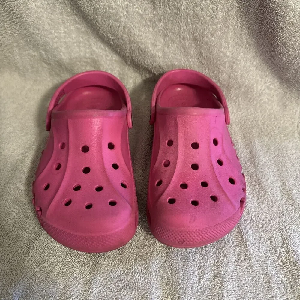 CROCS see pictures